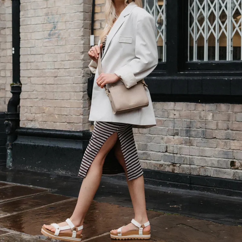 Reef Womens Cushion Rem Hi Whisper White-5