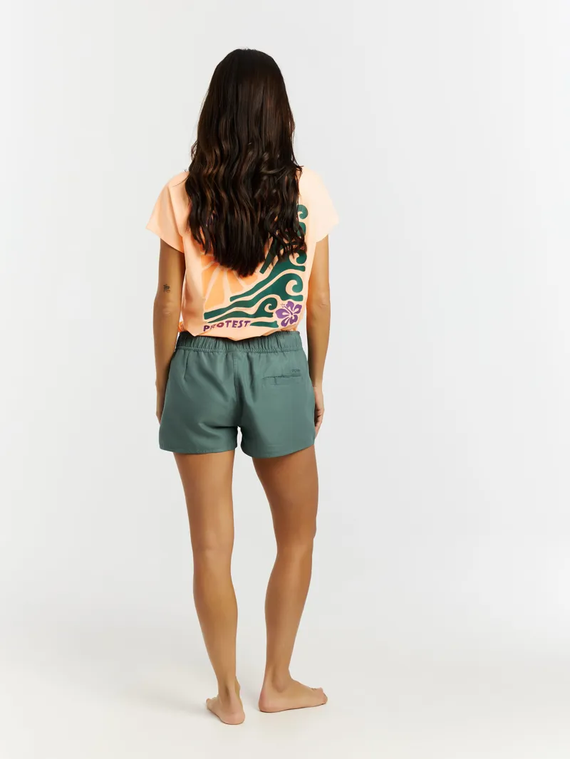 Protest PRTEvi Beachshorts Laurel Green-4