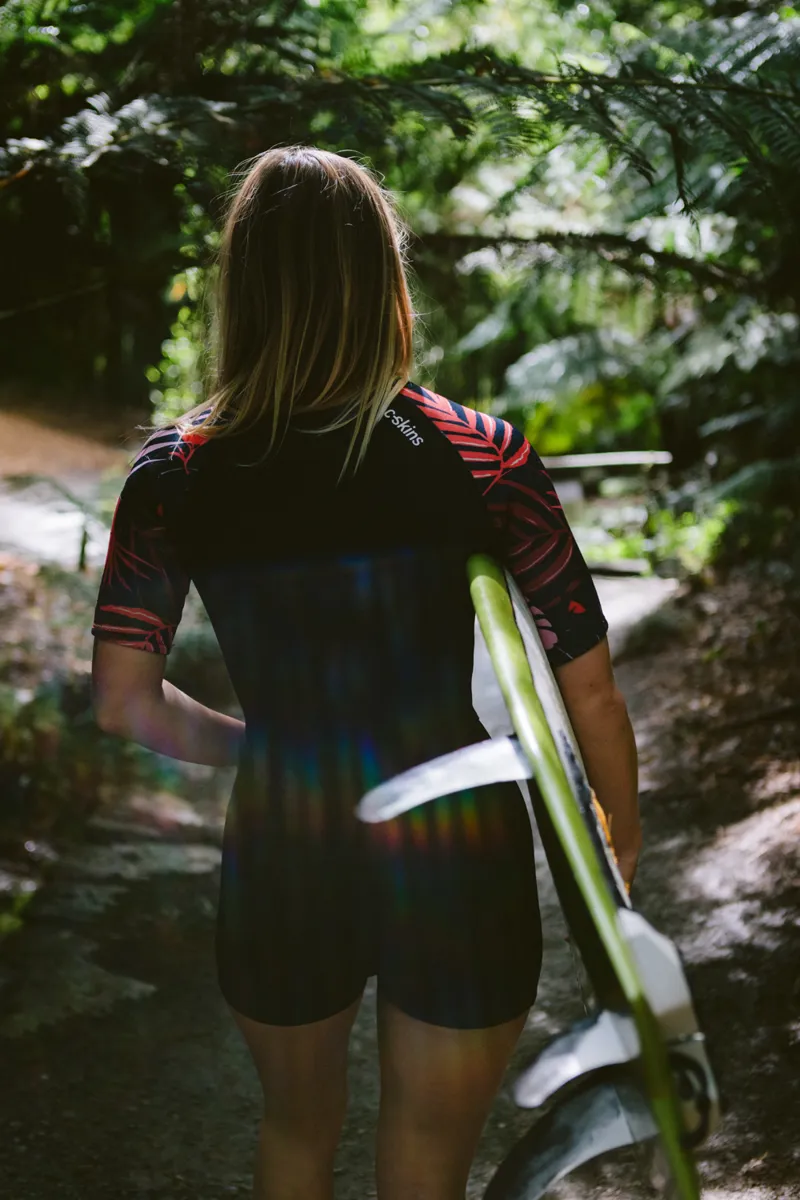 C-Skins NuWave Womens Solace Lite 2/2 Flatlock Shorti Wetsuit Black-7