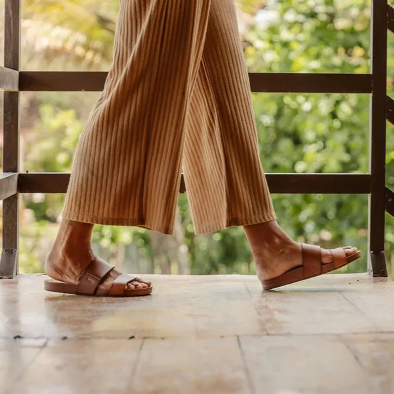 Reef Womens Cushion Vista Espresso Duo Flip Flops-5