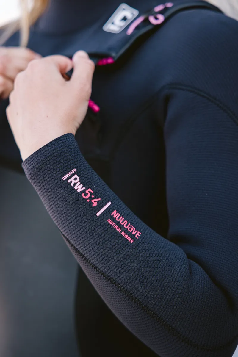 C-Skins NuWave Womens ReWired 5/4 Chest Zip Wetsuit Black/Rose-2