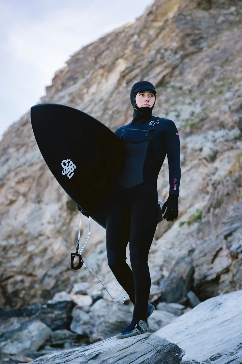 C-Skins Womens NuWave Rewired 6/5 Hooded Wetsuit Black/Rose-11
