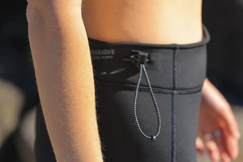 C-Skins NuWave Womens Solace Lite 1.5mm Flatlock 3/4 Leggings-6