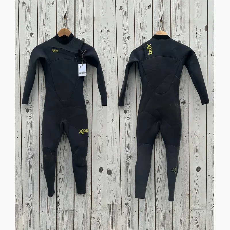 Second Hand Jnr Xcel Comp 4/3 Chest Zip Size 12