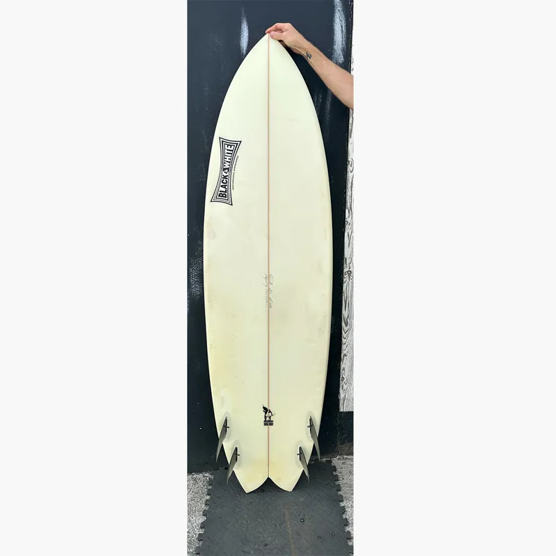 Second Hand Black and White Speed Dialler 6'6 with Lokbox Turbos-1