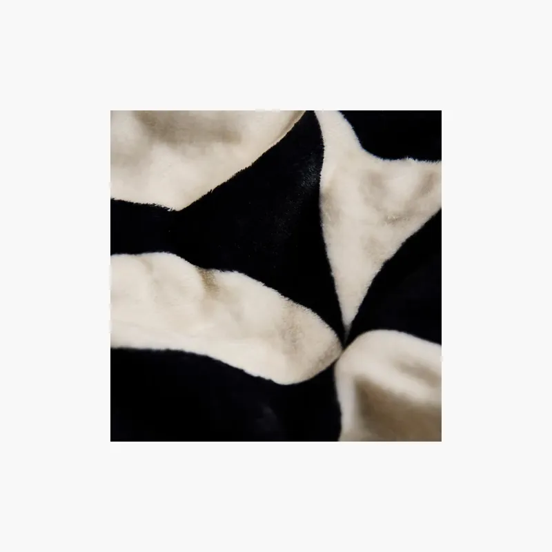 Slowtide Caster Plush Throw Blanket-1