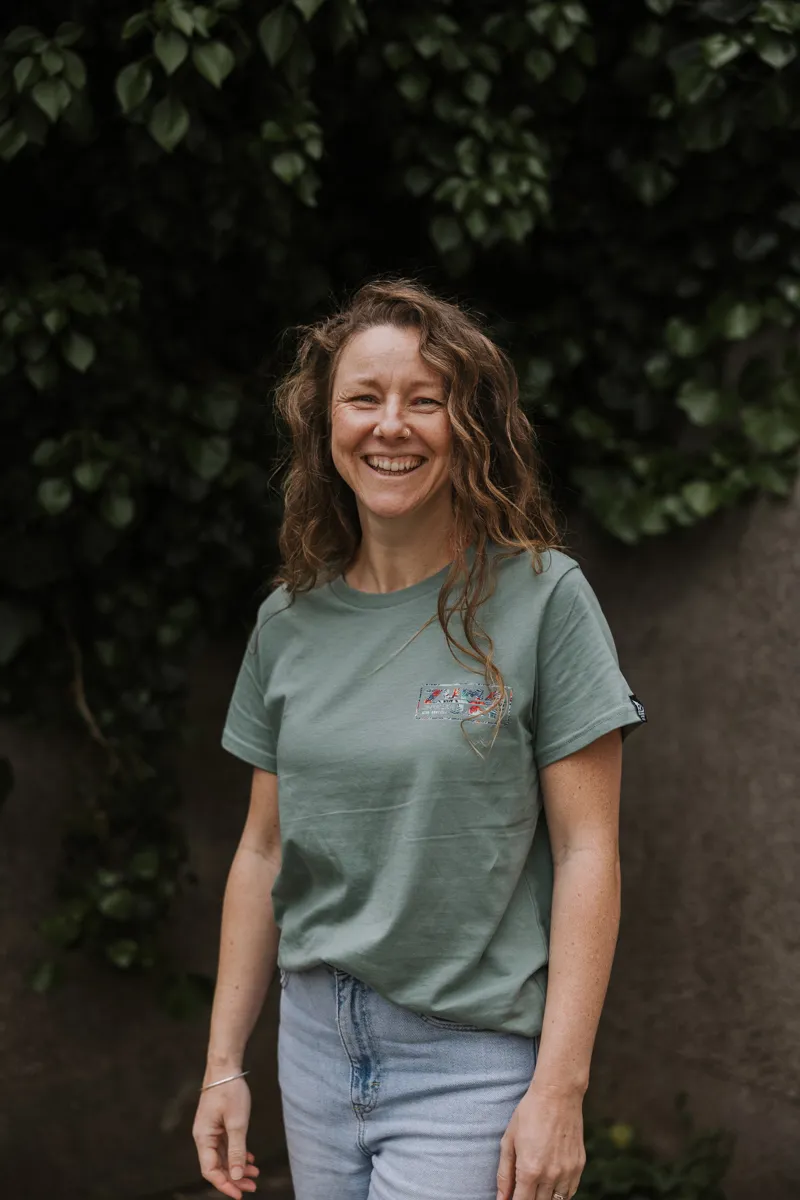 Zuma Jay House Hibiscus Womens Tee Sage